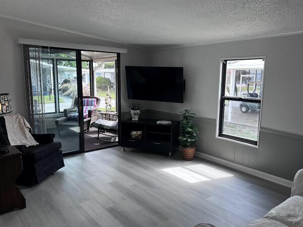 419 Tennis Lane a Winter Haven, FL Mobile or Manufactured Home for Sale